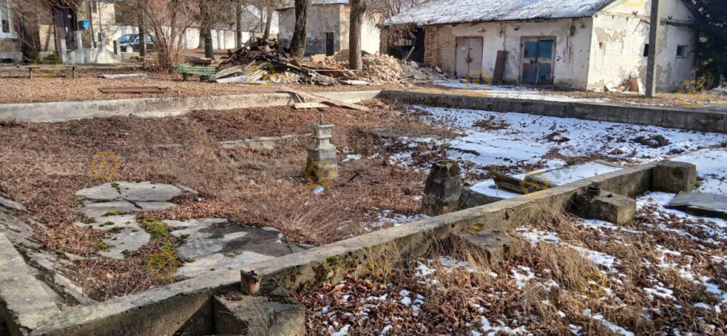 старый фундамент.png